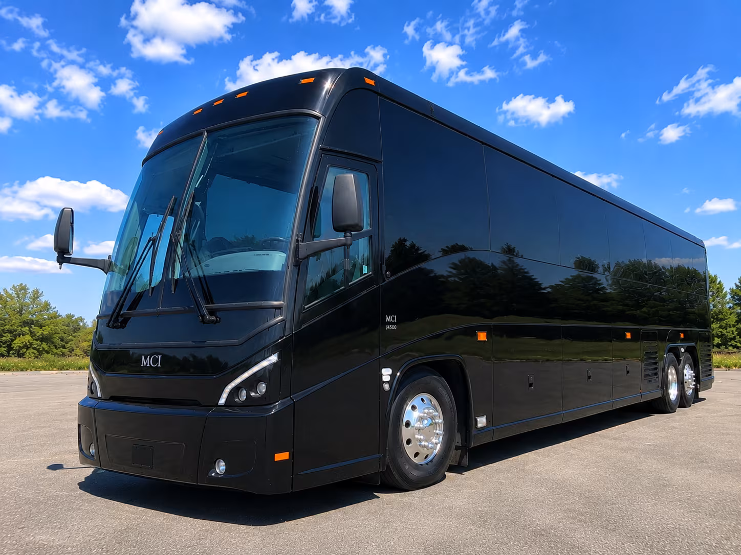 choosing the right bus size for your ankeny wedding guest list