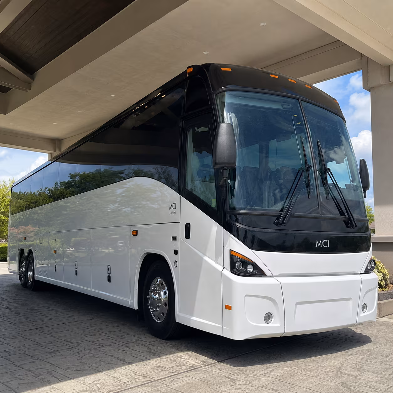 group transportation to the iowa state capitol and des moines federal offices